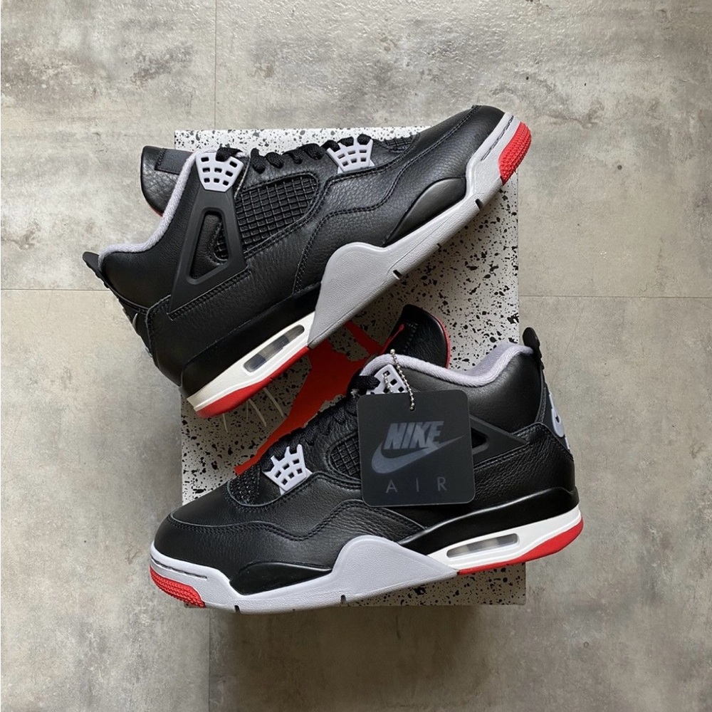 Men’s size 9.5 Nike Air Jordan 4 retro Bred reimagined black leather og vintage - Picture 1 of 9